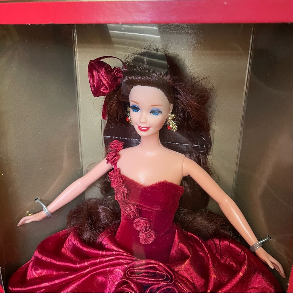 NWT Vintage Radiant Rose Barbie Doll - Picture 2 of 5